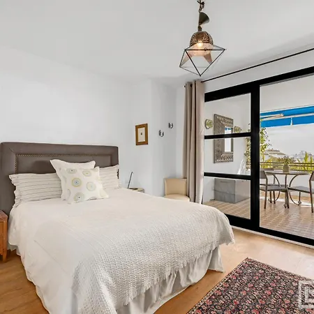 Panoramic Views Medina Gardens Banus Apartment